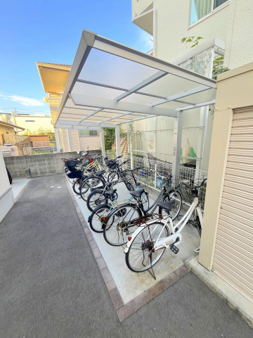 ドラックストア　ウォンツ府中本町店（ドラッグストア）まで297m