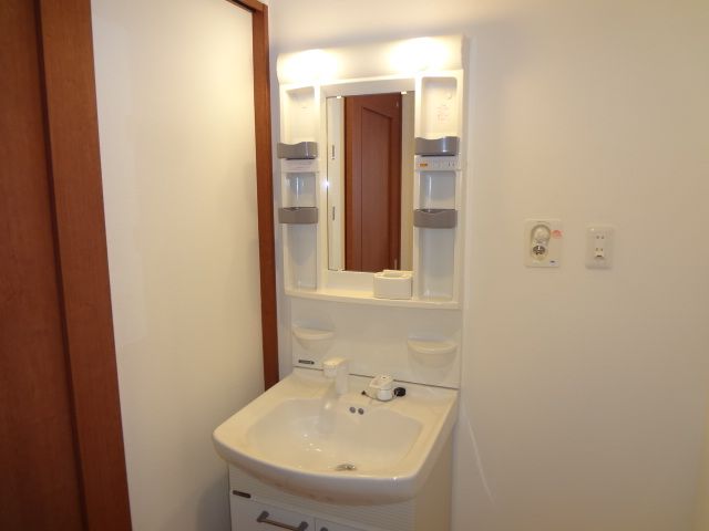 洗面設備　シャンプードレッサー