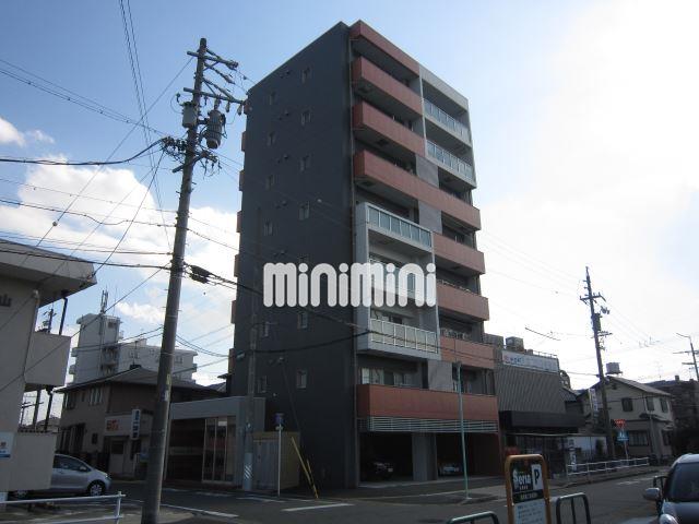 建物外観　タイル張り