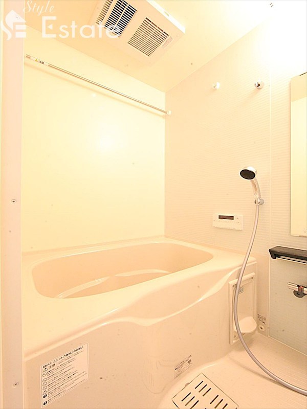 バス・シャワールーム　バスルーム