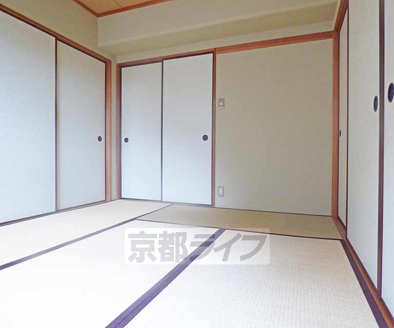 その他部屋・スペース　広々としたお部屋です。