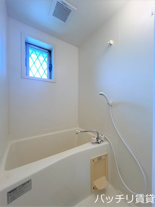 バス・シャワールーム　画像は別号室の為、現況優先