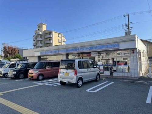 コンビニ　ローソン尼崎東難波３丁目店（コンビニ）まで278m