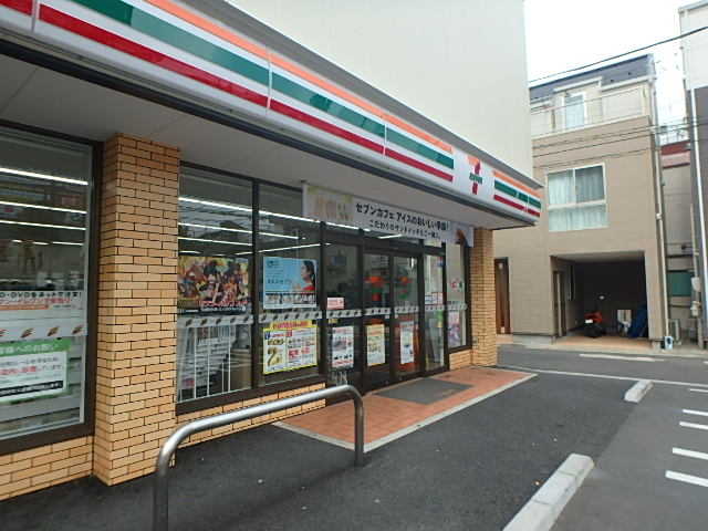 コンビニ　セブンイレブン 荒川町屋5丁目店（コンビニ）まで214m