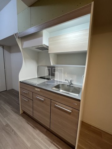 キッチン　セレニテ本町東リアン　システムキッチン