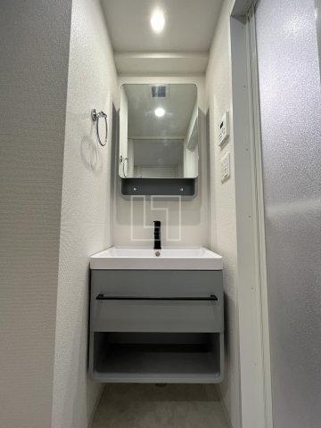 洗面設備　セレニテ本町東リアン　独立洗面化粧台