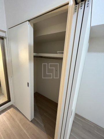 収納　セレニテ本町東リアン　クローゼット