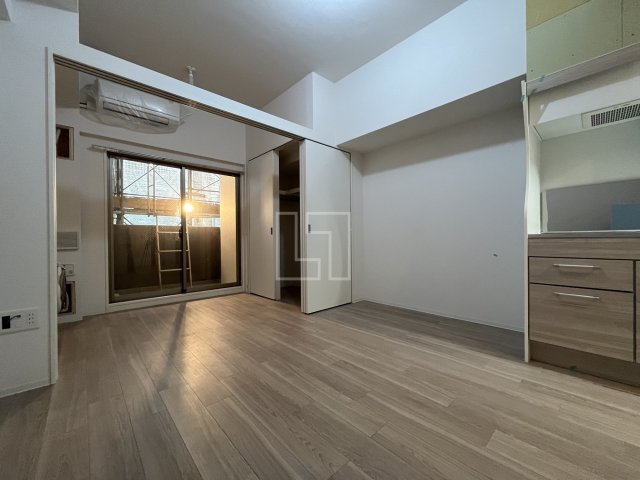 居室・リビング　セレニテ本町東リアン　リビング・ダイニングスペース