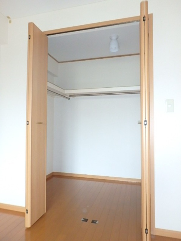 収納　図面と現状に相違がある場合には現状を優先