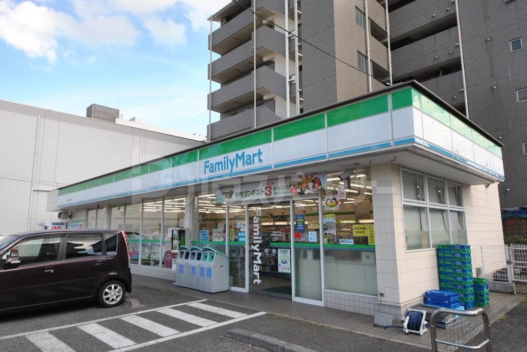 コンビニ　ファミリーマート我孫子駅北口店（コンビニ）まで70m