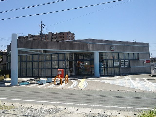 郵便局　新居郵便局（郵便局）まで1000m