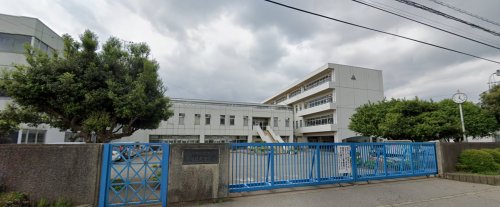 中学校　四街道市立四街道北中学校（中学校）まで1286m
