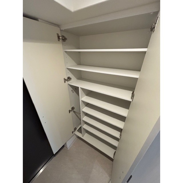 収納　シューズボックス