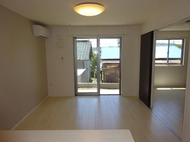 居室・リビング　リビング