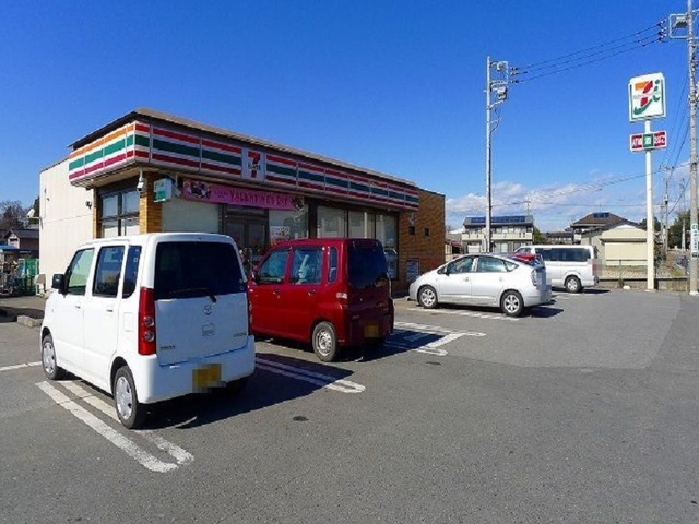 コンビニ　セブンイレブン（コンビニ）まで900m