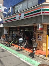 コンビニ　セブンイレブン世田谷祖師谷1丁目店（コンビニ）まで92m