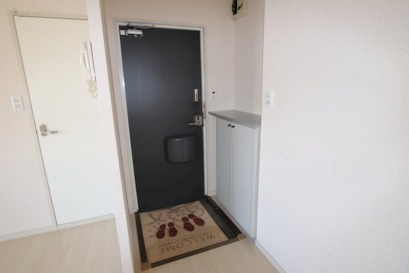 玄関　モデルルーム