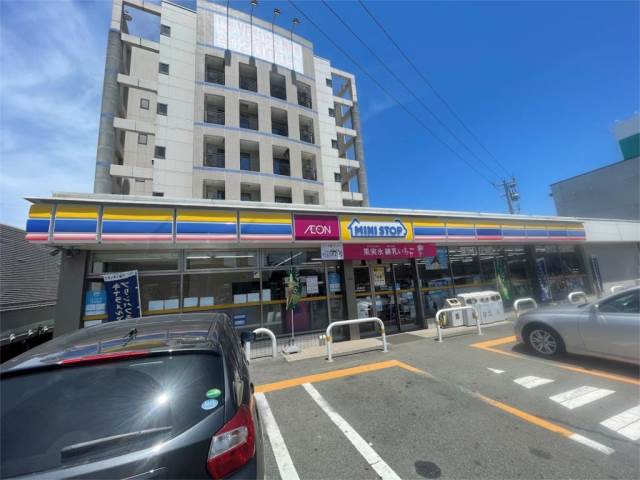 コンビニ　ミニストップ 八幡穴生店（コンビニ）まで502m