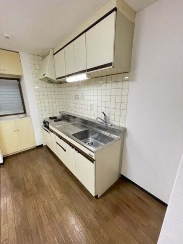 キッチン　同物件別室写真