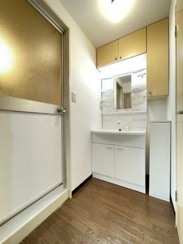 洗面設備　同物件別室写真