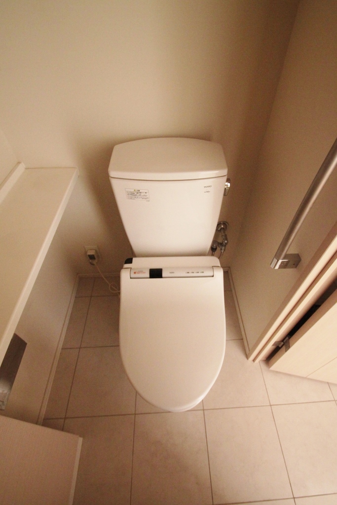 トイレ　別部屋参考写真