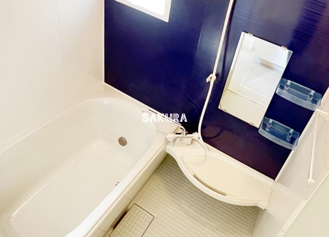 バス・シャワールーム　雨の日でも安心の浴室乾燥機付きです♪