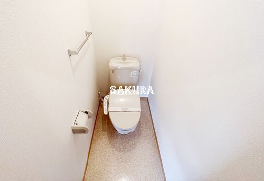 トイレ　嬉しい温水洗浄便座♪