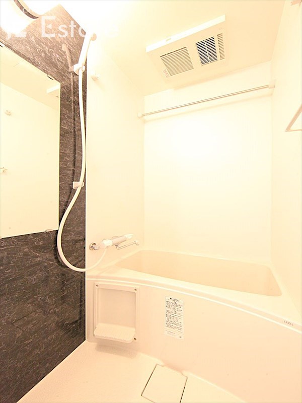 バス・シャワールーム　バスルーム