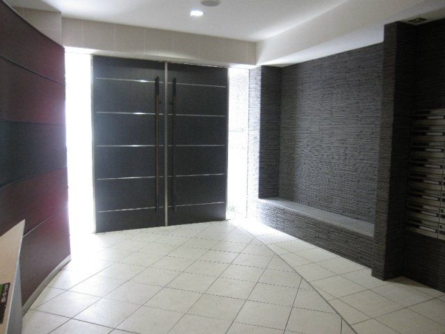 ロビー　落ち着いたロビーです