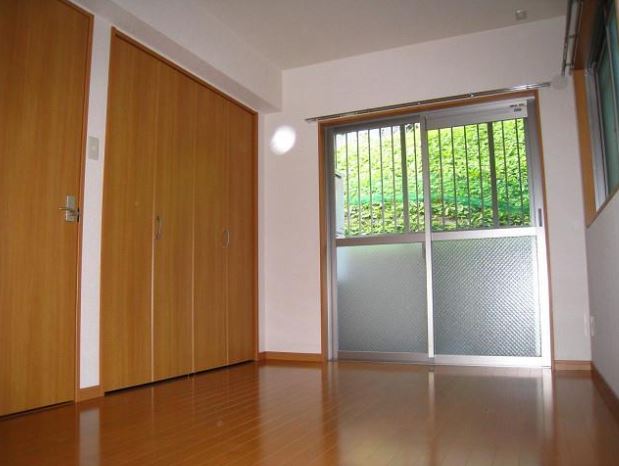 その他設備　※反転間取りタイプ別部屋の内装写真です。