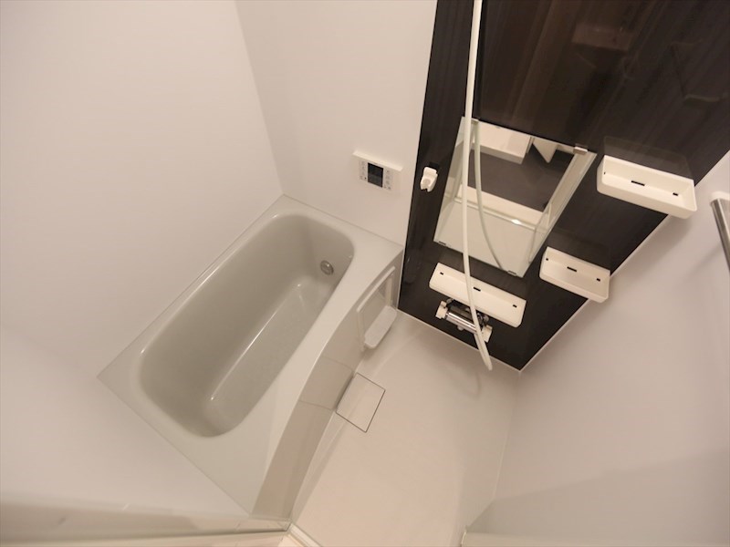 バス・シャワールーム　追い焚き・オートバス機能付お風呂　同仕様写真