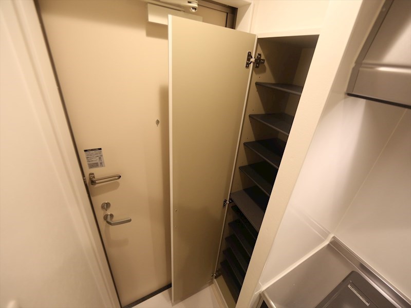 収納　玄関　シューズボックス付（収納充実してます）　同仕様写真