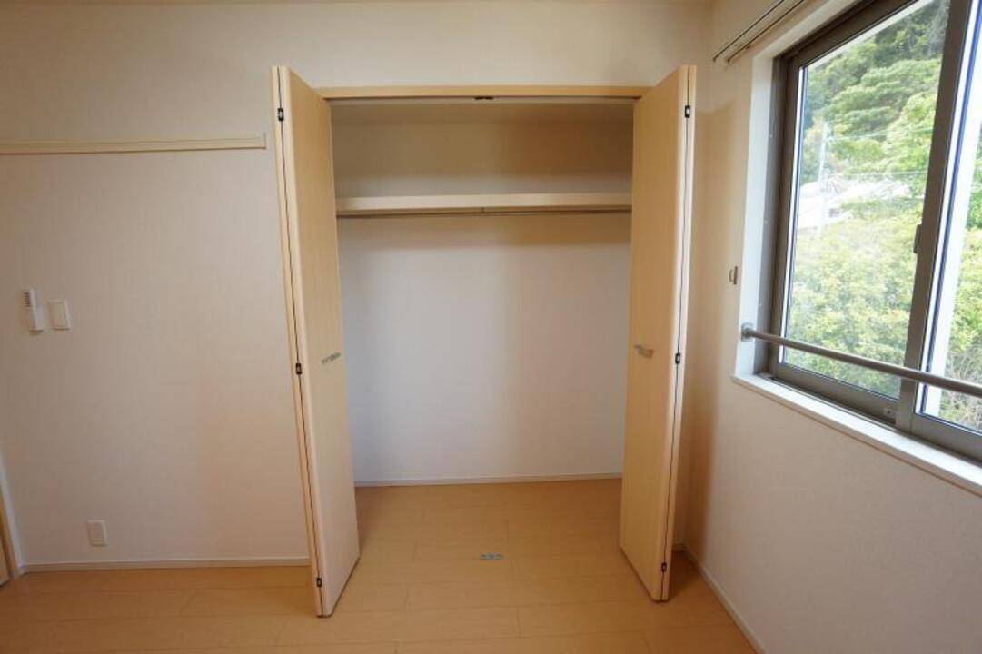 収納　クローゼット