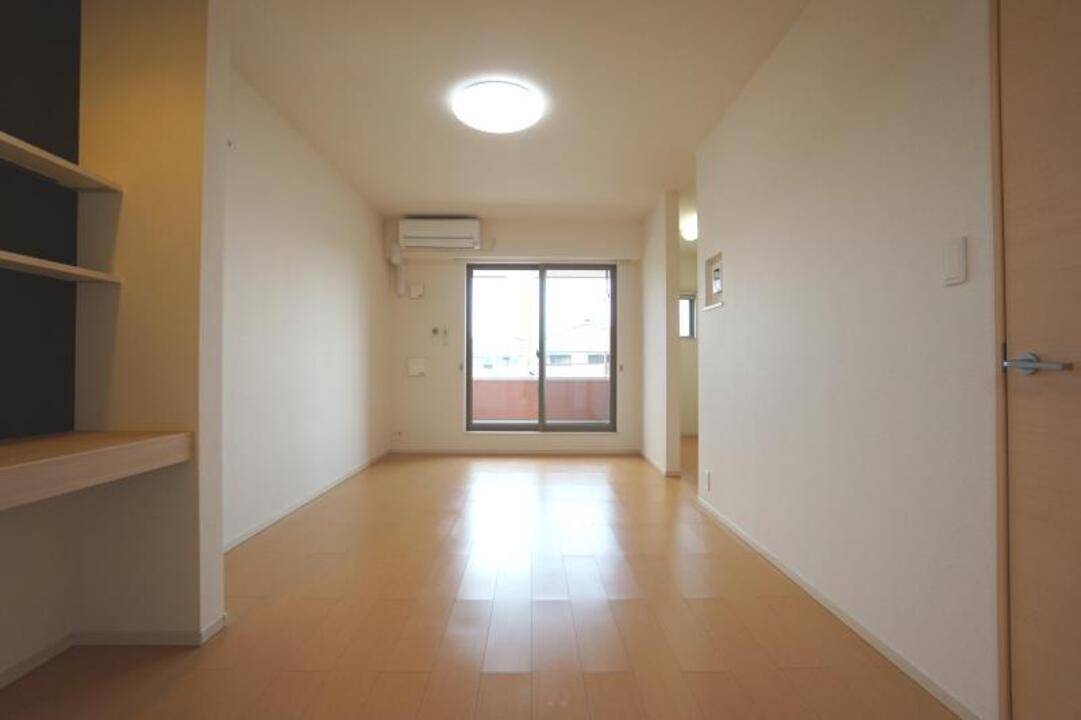 居室・リビング　リビング