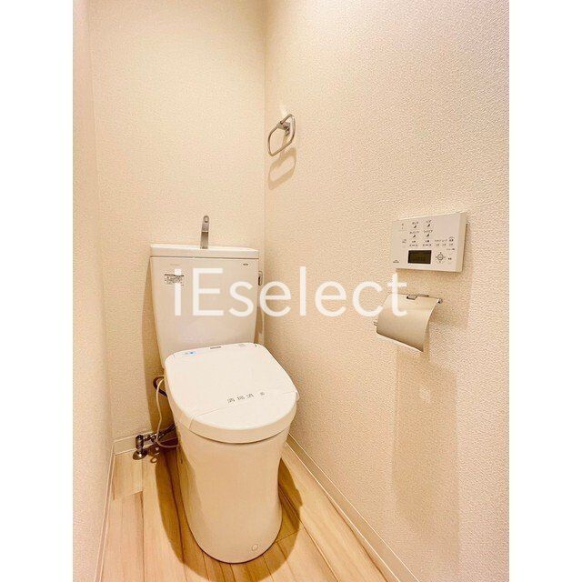 トイレ　温水洗浄便座もございます