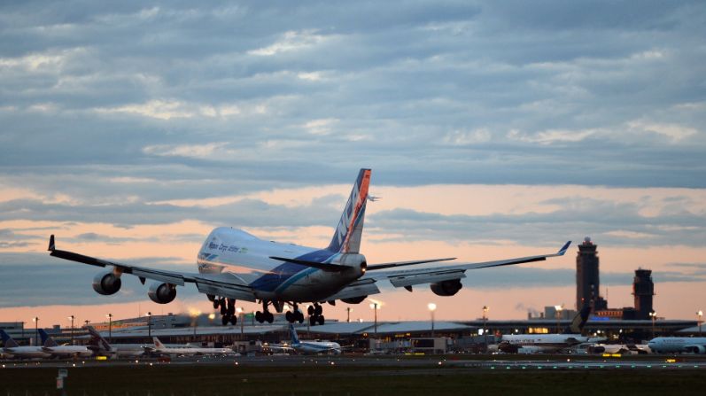 その他　成田国際空港（その他）まで4049m