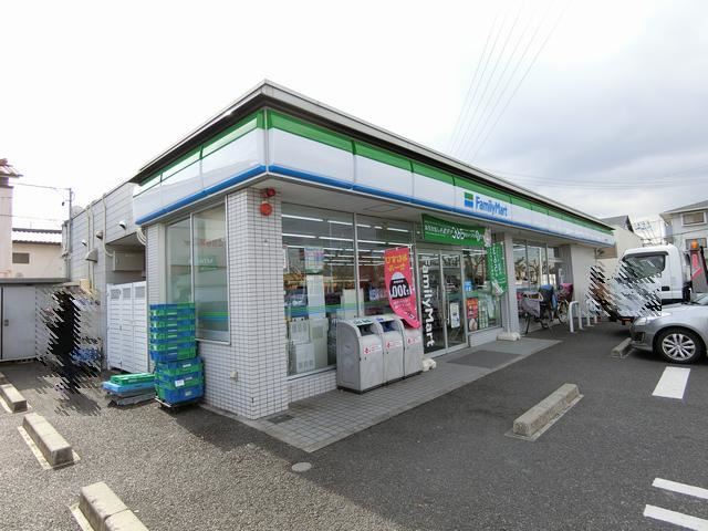 コンビニ　ファミリーマート（コンビニ）まで410m