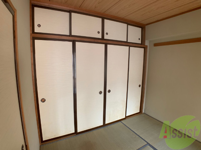 収納　押入れがあるので荷物が多い方でも安心ですね。