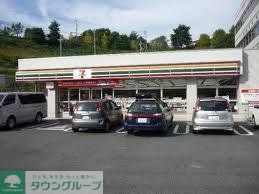 コンビニ　セブンイレブン（コンビニ）まで140m