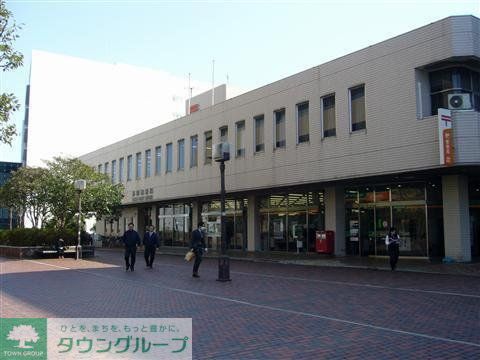 郵便局　多摩郵便局（郵便局）まで2000m