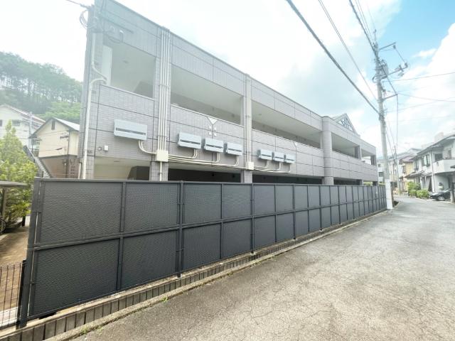 建物外観　外観写真（昼）