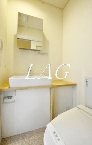 洗面設備　独立洗面台です。