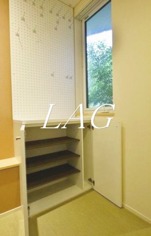 玄関　玄関です。