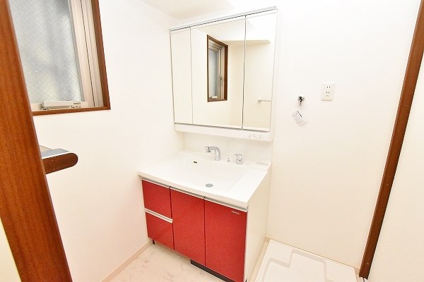 洗面設備　★シャワー付き洗面台★