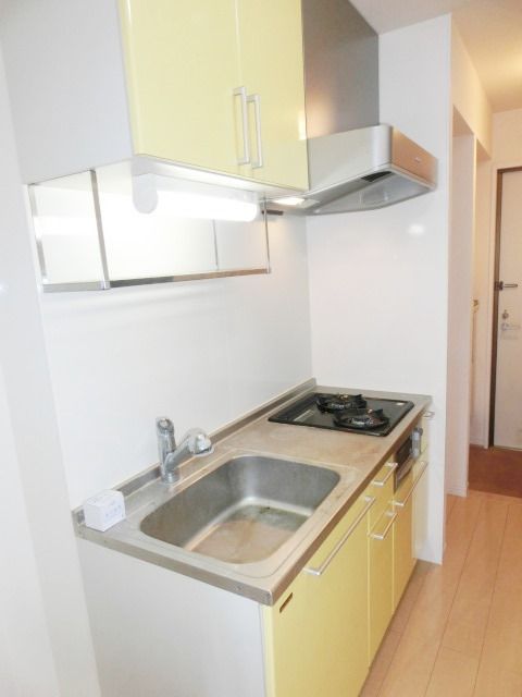 キッチン　使い勝手の良いシステムキッチン