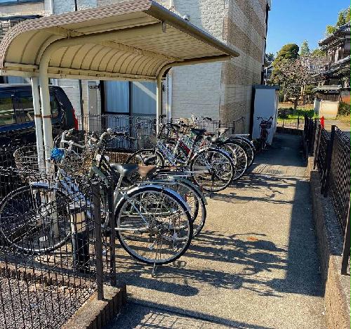 その他共有部分　屋根付き駐輪場