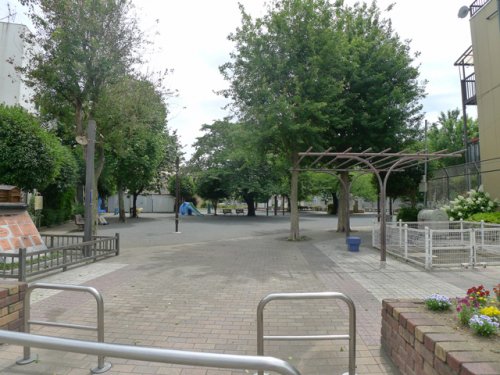 公園　南長崎花咲公園（公園）まで128m