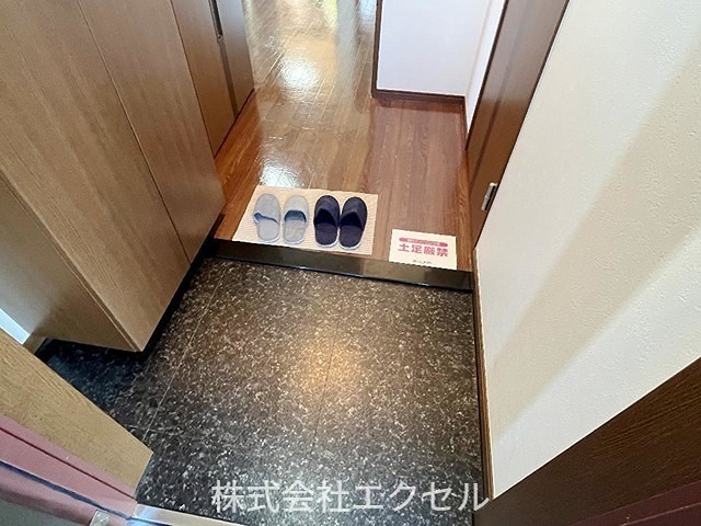 玄関　シューズボックス付きの綺麗な玄関♪