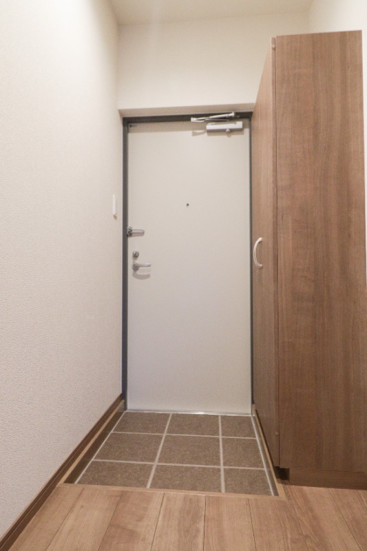 玄関　図面と現状に相違がある場合には現状を優先