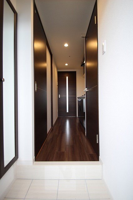 玄関　同物件別室です。